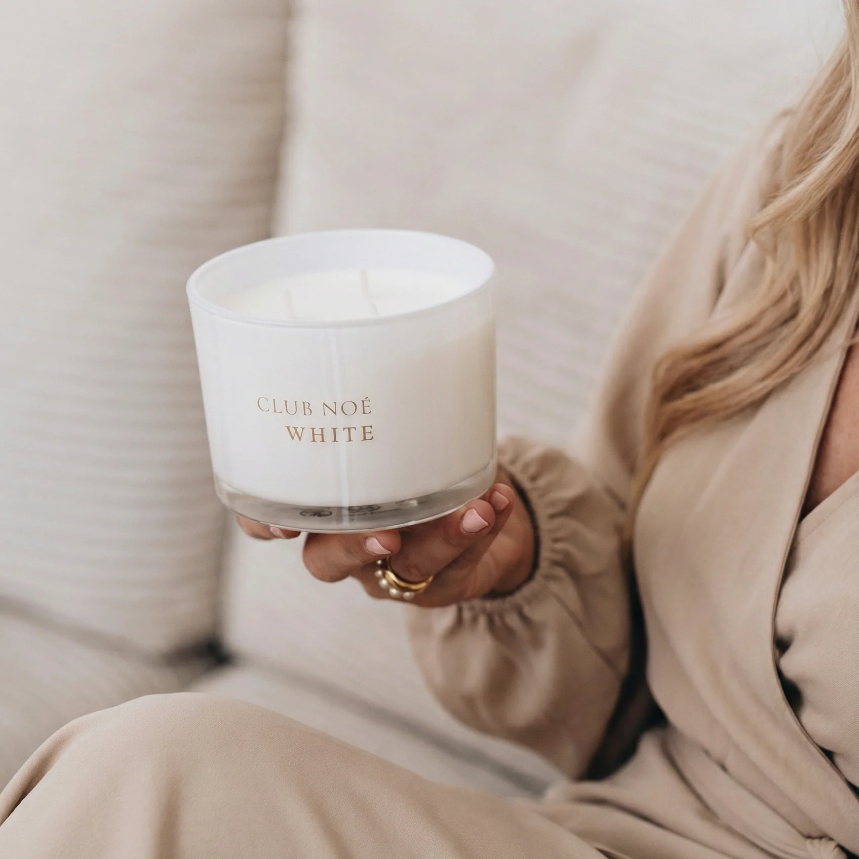 White Große Duftkerze - Image 6